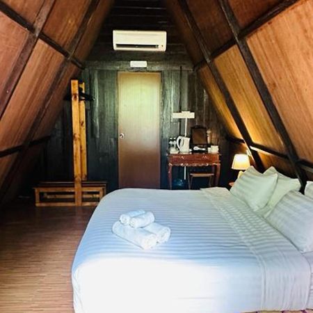 Rustcamps Glamping Resort Dataran Tinggi Genting Bagian luar foto