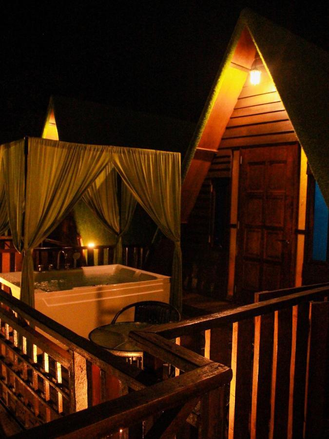 Rustcamps Glamping Resort Dataran Tinggi Genting Bagian luar foto
