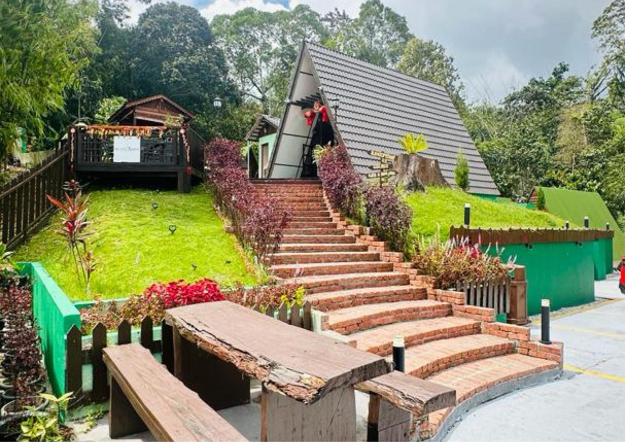 Rustcamps Glamping Resort Dataran Tinggi Genting Bagian luar foto